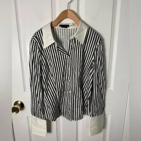 Alice + Olivia Melia Fitted Button Down Top L - Picture 2 of 8